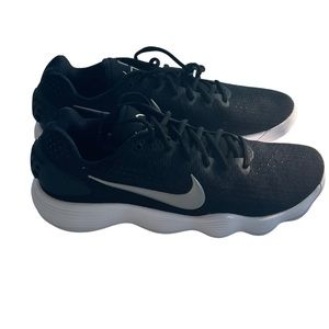 Nike Hyperdunk 2017 Low Black and White. Brand new never worn